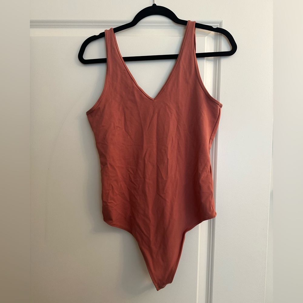 A&F v neck bodysuit L